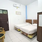 Oyo 92207 Hotel Koperasi