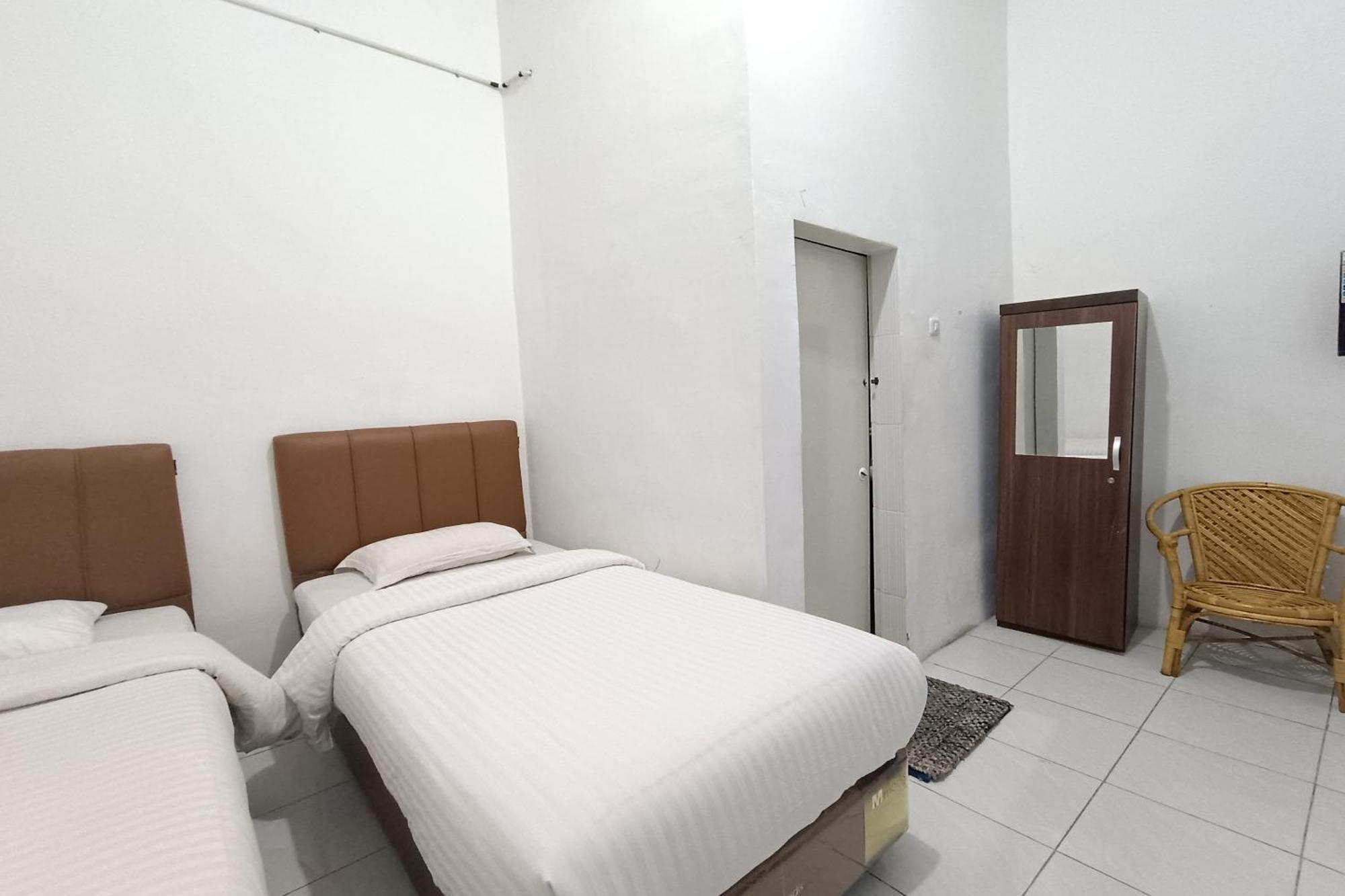 Oyo 92207 Koperasi Hotel